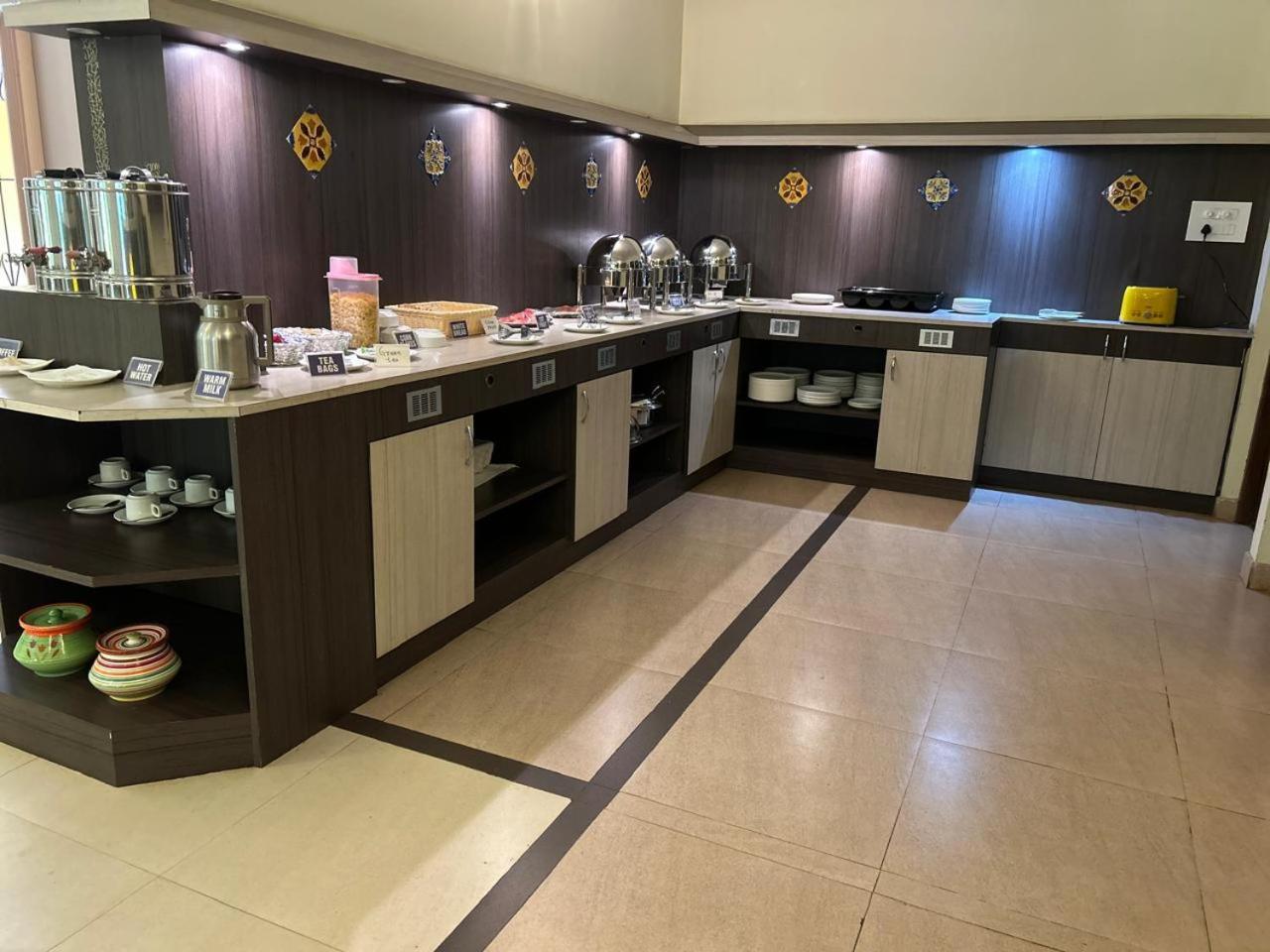 The Majorda Pristinne Hotel ภายนอก รูปภาพ